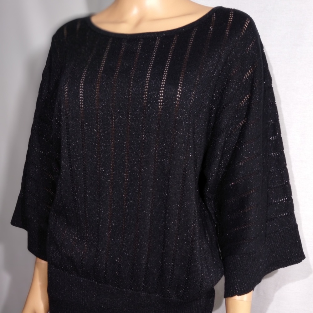 Cable & Gauge:  Hint of Glimmer Knit Top  M-L (L)